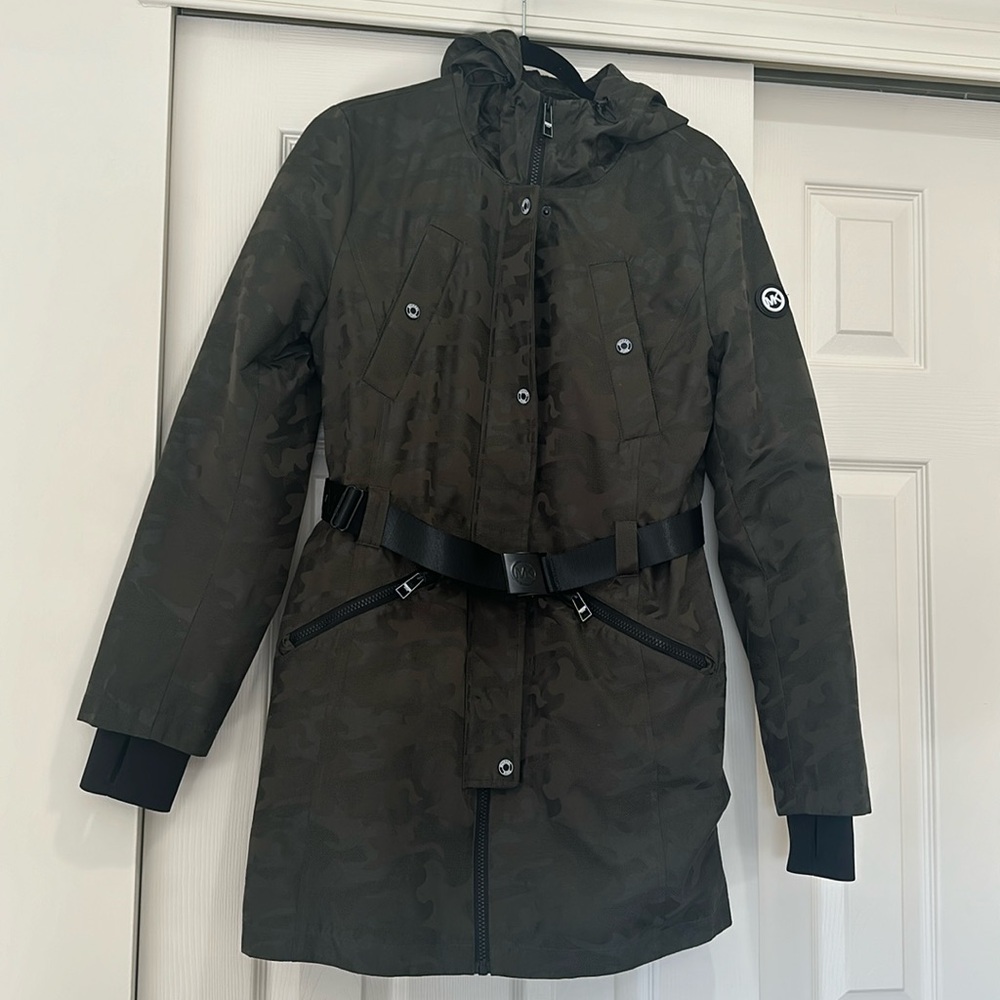 Michael Kors- women’s camouflage camo green winter jacket- Size Medium